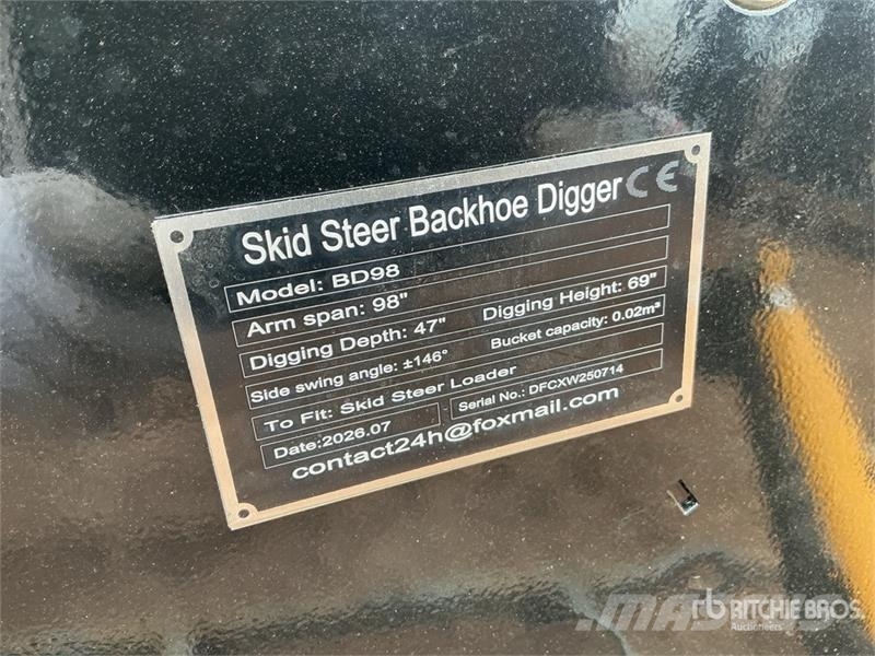 GIYI GY-BD98 47 in Skid Steer Backhoe (Unused) Traktorgravere