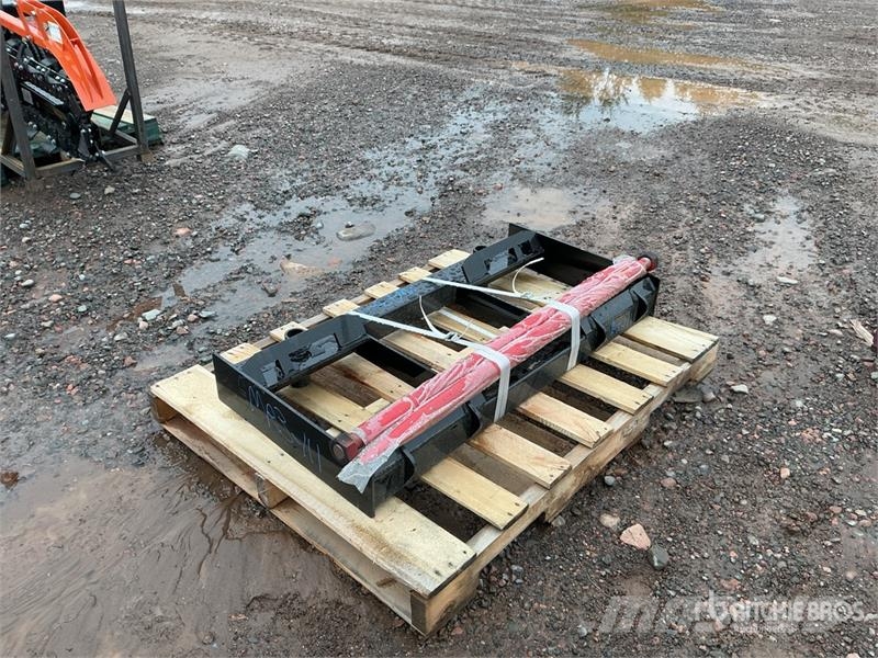 GIYI GY-BF47 47 in Skid Steer Bale Spear (Unused) Drugi deli