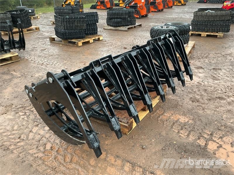 GIYI GY-CLG72 72 in Log Skid Steer Grapple (Unused Grijpers