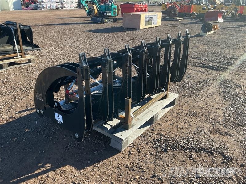 GIYI GY-CLG72 72 in Log Skid Steer Grapple (Unused Grapples