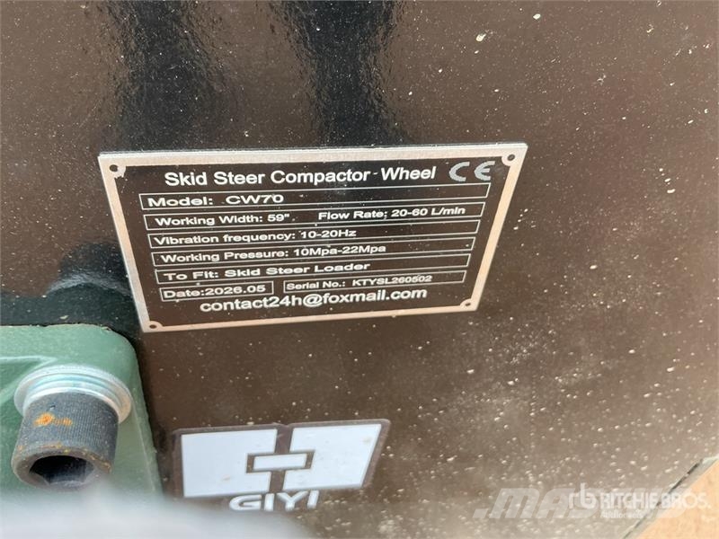  GIYI GY-CW70 59 in Padfoot Skid Steer Vibratory Ro Дорожные катки