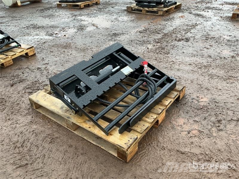  GIYI GY-CYHC 30 in Mini Skid Steer Forks (Unused) Forche