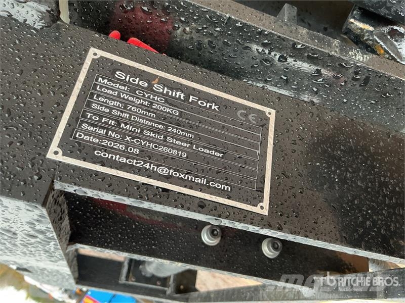  GIYI GY-CYHC 30 in Mini Skid Steer Forks (Unused) Forche
