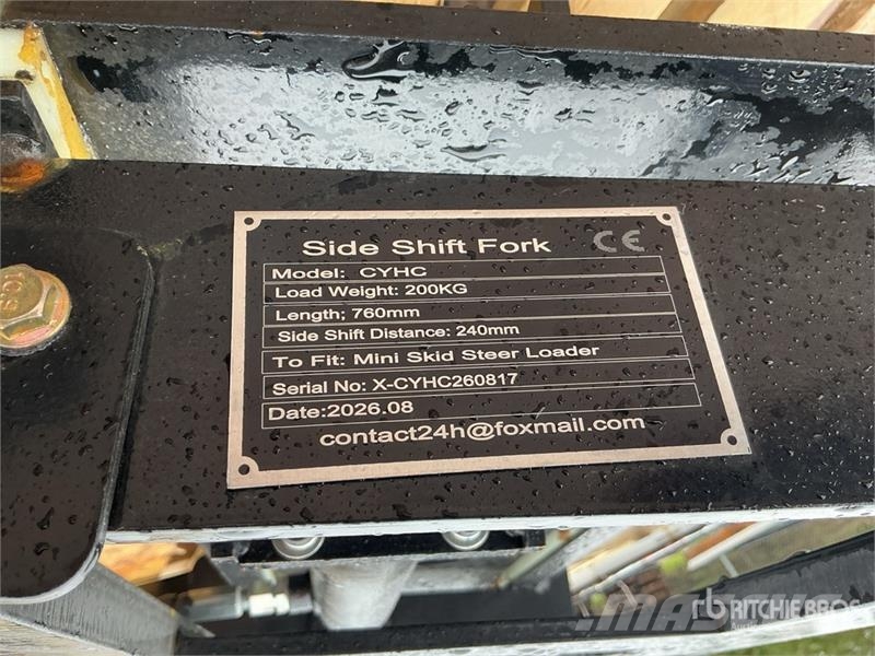  GIYI GY-CYHC 30 in Mini Skid Steer Forks (Unused) Forche