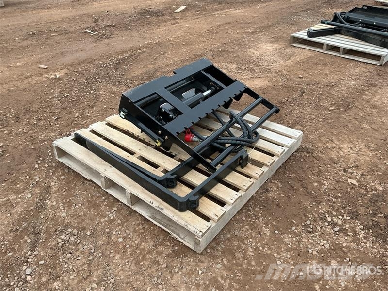 GIYI GY-CYHC 30 in Mini Skid Steer Forks (Unused) Fourche