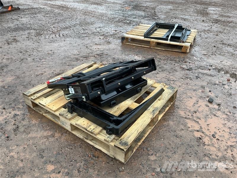  GIYI GY-CYHC 30 in Mini Skid Steer Forks (Unused) Forche