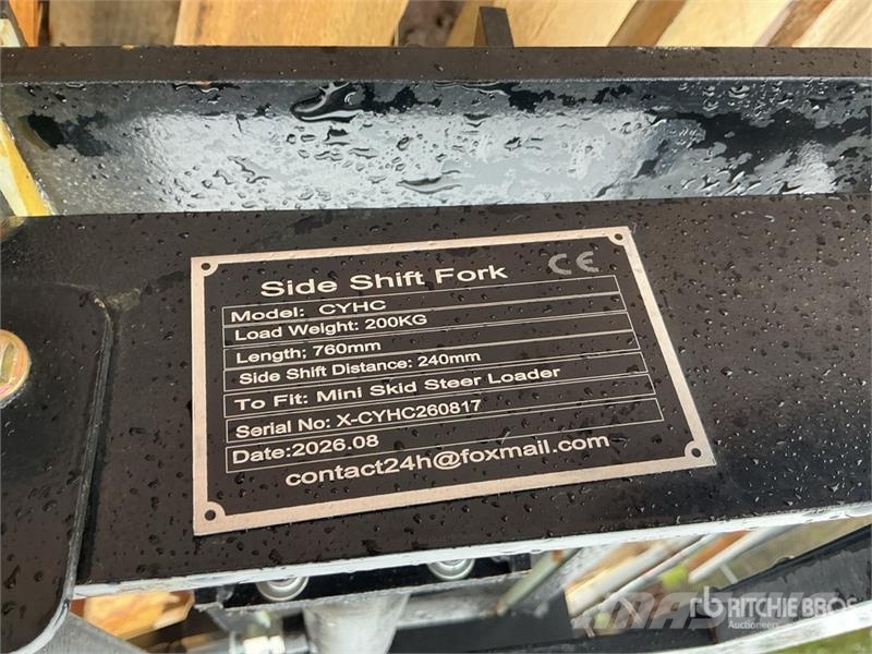  GIYI GY-CYHC 30 in Mini Skid Steer Forks (Unused) Forche