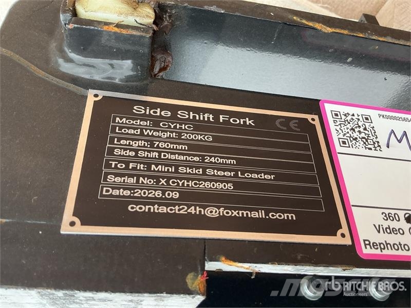 GIYI GY-CYHC 30 in Mini Skid Steer Forks (Unused) Fourche