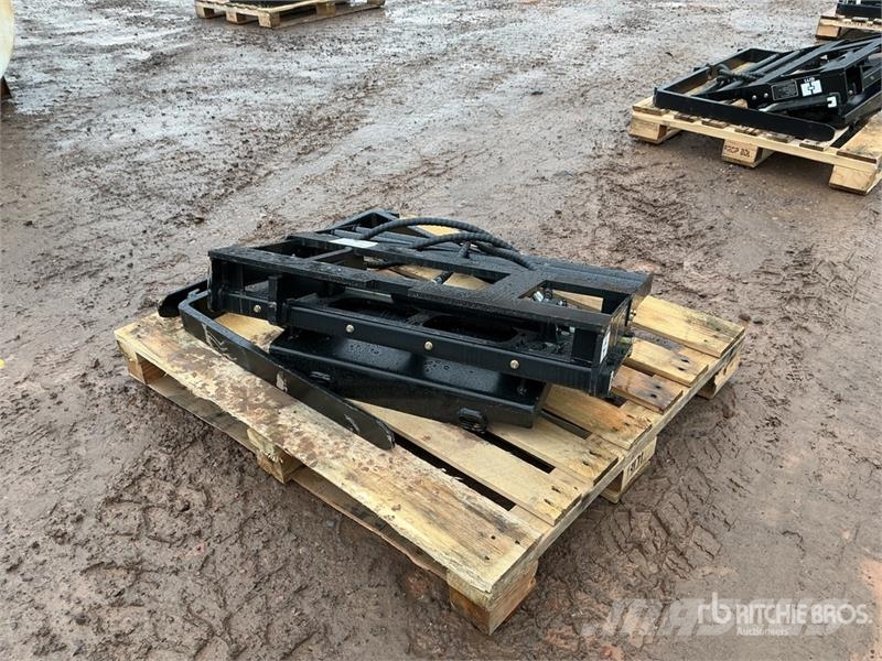  GIYI GY-CYHC 30 in Mini Skid Steer Forks (Unused) Forche