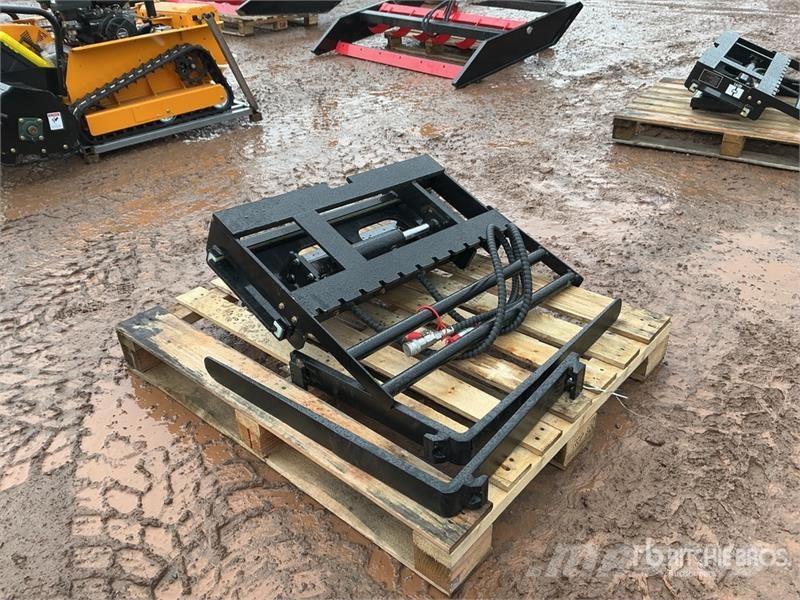  GIYI GY-CYHC 30 in Mini Skid Steer Forks (Unused) Forche