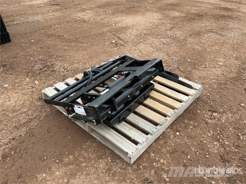 GIYI GY-CYHC 30 in Mini Skid Steer Forks (Unused) Fourche