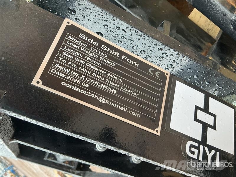  GIYI GY-CYHC 30 in Mini Skid Steer Forks (Unused) Forche