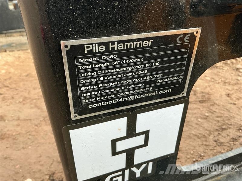  GIYI GY-D680 56 in Skid Steer Post Driver (Unused) Oprema za ograje