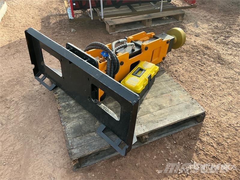 GIYI GY-D680 56 in Skid Steer Post Driver (Unused) Oprema za ograje