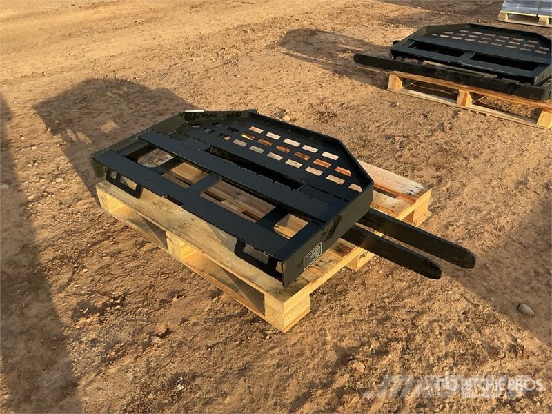 GIYI GY-DHC 59 in Skid Steer Forks (Unused) Вили