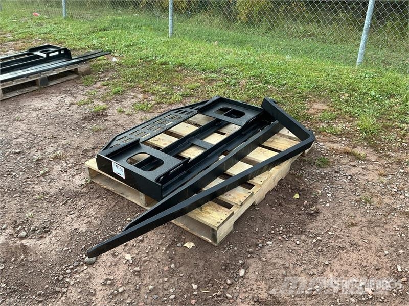 GIYI GY-DHC 59 in Skid Steer Forks (Unused) Fourche