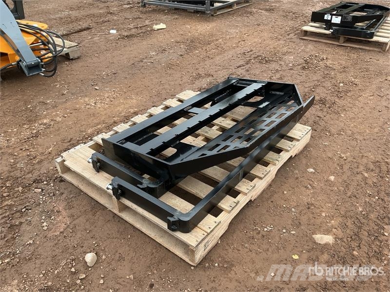 GIYI GY-DHC 59 in Skid Steer Forks (Unused) Fourche