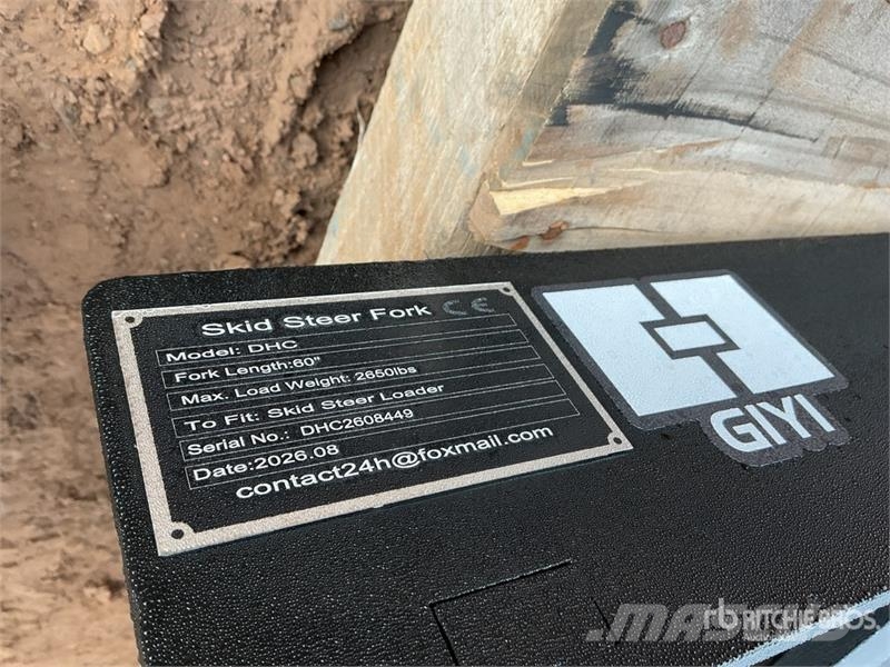 GIYI GY-DHC 59 in Skid Steer Forks (Unused) Fourche