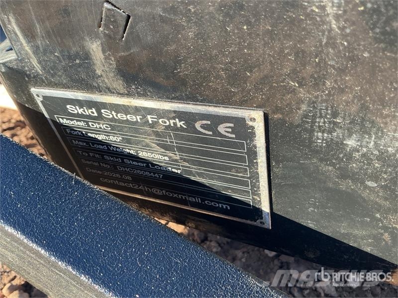 GIYI GY-DHC 59 in Skid Steer Forks (Unused) Fourche