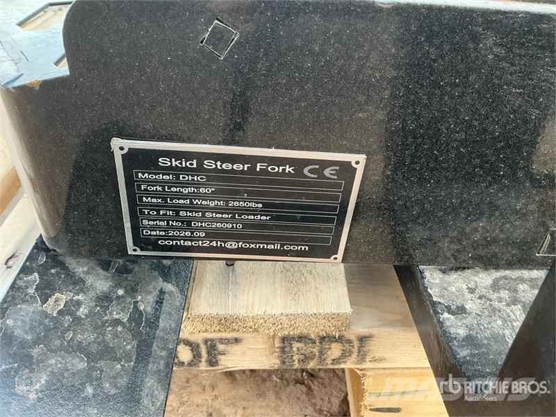 GIYI GY-DHC 59 in Skid Steer Forks (Unused) Forche