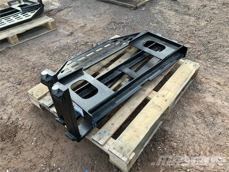 GIYI GY-DHC 59 in Skid Steer Forks (Unused) Forche