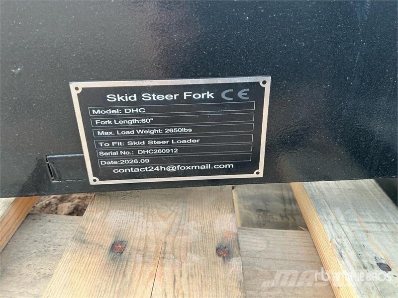 GIYI GY-DHC 59 in Skid Steer Forks (Unused) Forche