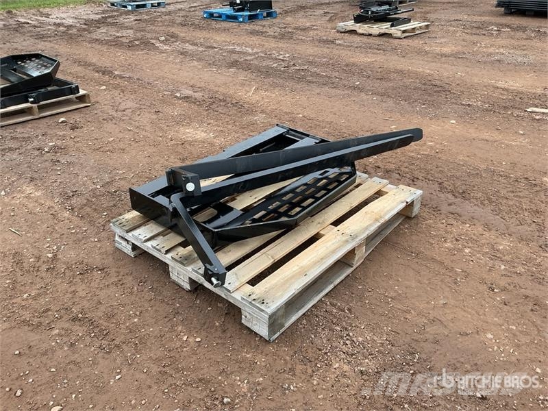 GIYI GY-DHC 59 in Skid Steer Forks (Unused) Fourche