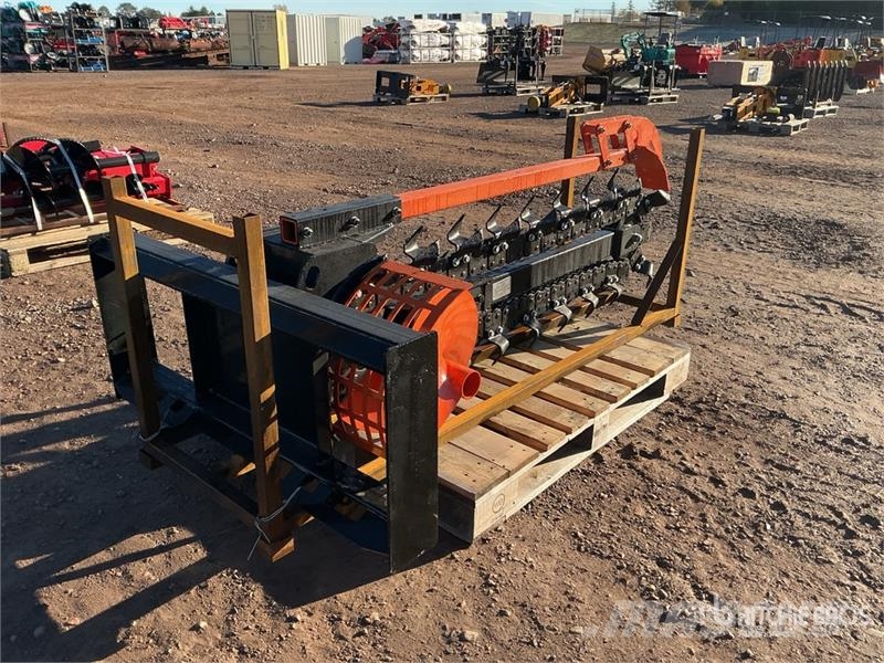  GIYI GY-DTC92 92 in Extended Skid Steer Trencher ( ماكينات حفر خنادق