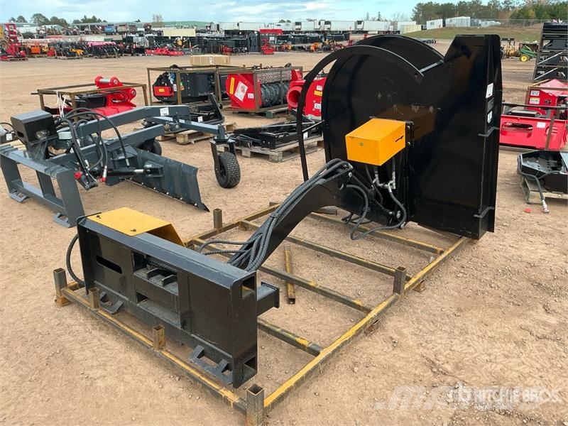 GIYI GY-ECA74 54 in Articulating Skid Steer Brush Χορτοκοπτικά επιβίβασης και έλξης