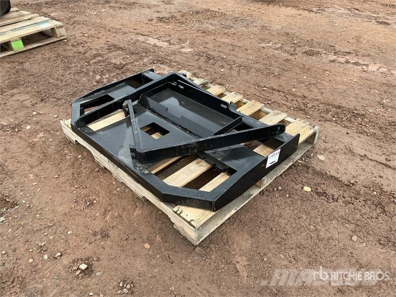 GIYI GY-FR47 29 in Mini Dingo Skid Steer Forks (Un Fourche