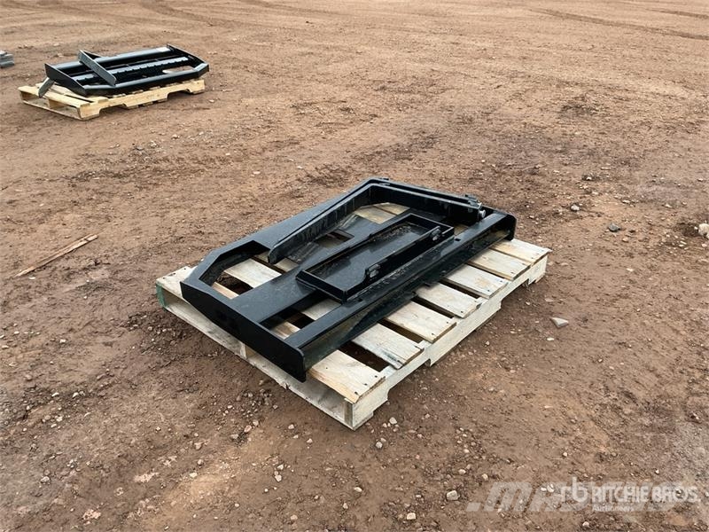 GIYI GY-FR47 29 in Mini Dingo Skid Steer Forks (Un Fourche