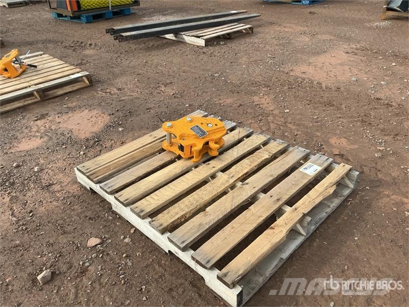 GIYI GY-K302 Excavator Coupler (Unused) Ātrie savienotāji