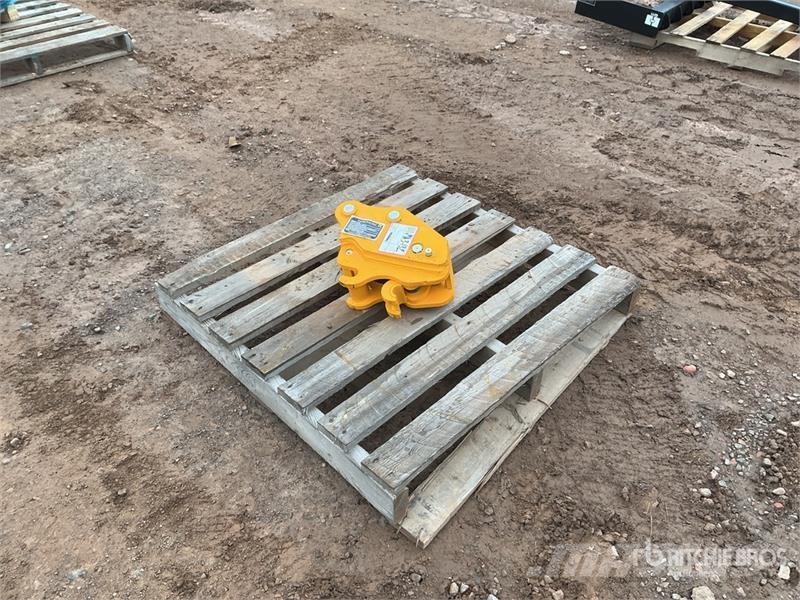 GIYI GY-K302 Excavator Coupler (Unused) Ātrie savienotāji