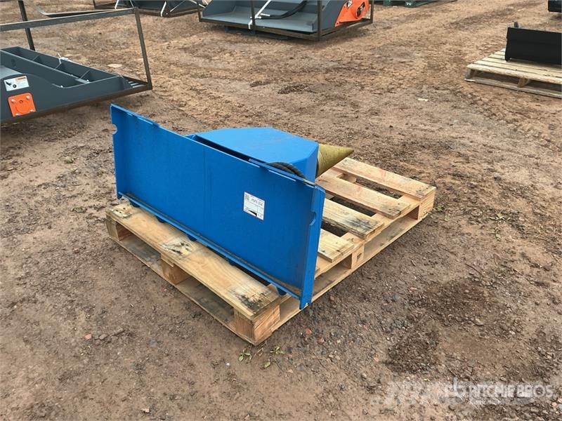 GIYI GY-LS43 43 in Skid Steer Log Splitter (Unused Wood splitters and cutters