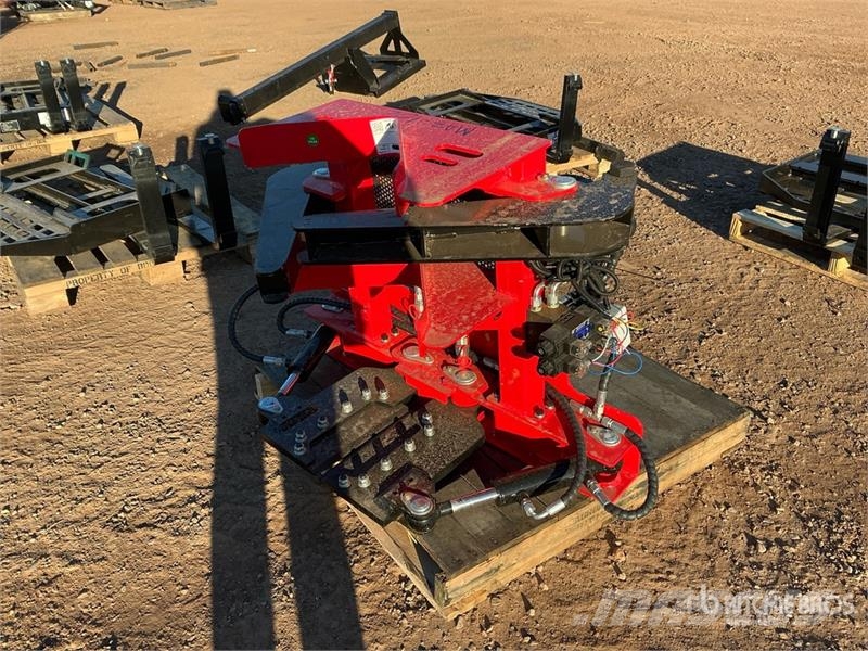  GIYI GY-MTS43 28 in Mini Skid Steer Tree Shear (Un Shears