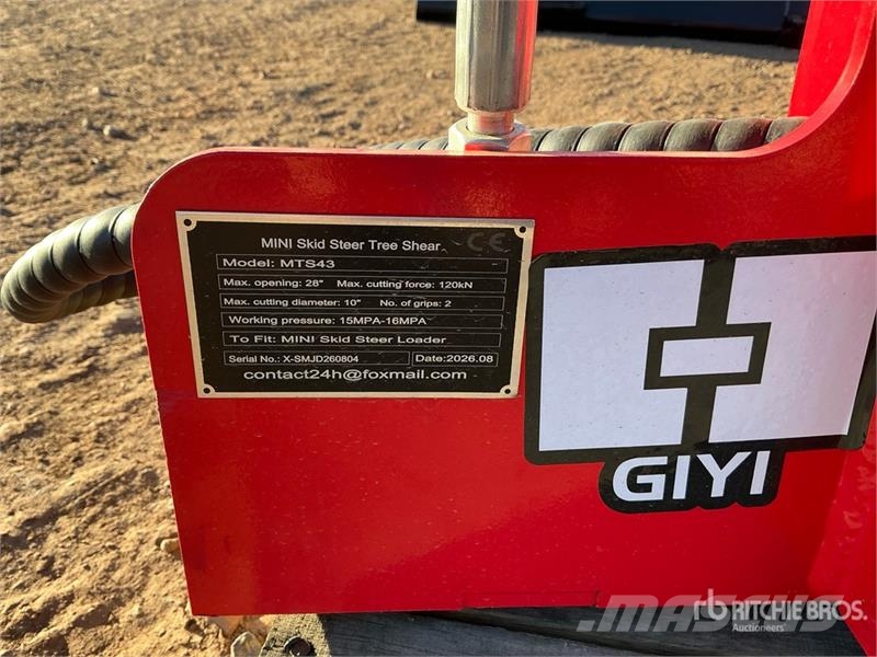  GIYI GY-MTS43 28 in Mini Skid Steer Tree Shear (Un Shears