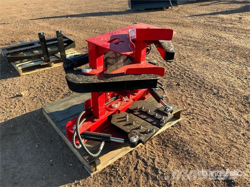  GIYI GY-MTS43 28 in Mini Skid Steer Tree Shear (Un Shears