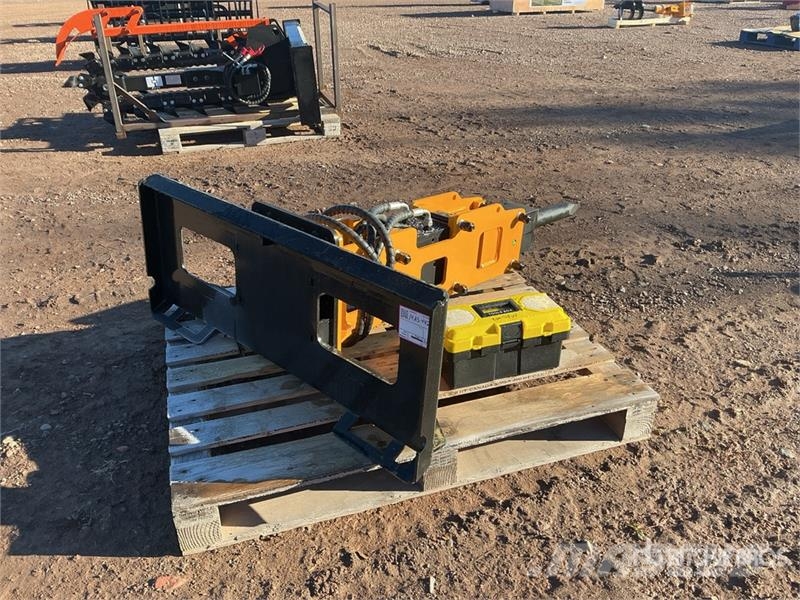  GIYI GY-P680 67 in Skid Steer Breaker (Unused) Bourací kladiva / Sbíječky