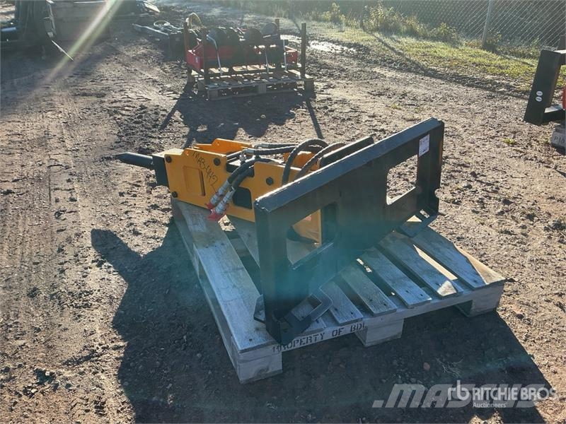  GIYI GY-P680 67 in Skid Steer Breaker (Unused) Bourací kladiva / Sbíječky