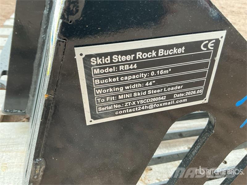 GIYI GY-RB44 44 in Skeleton Mini Skid Steer Bucket Godet