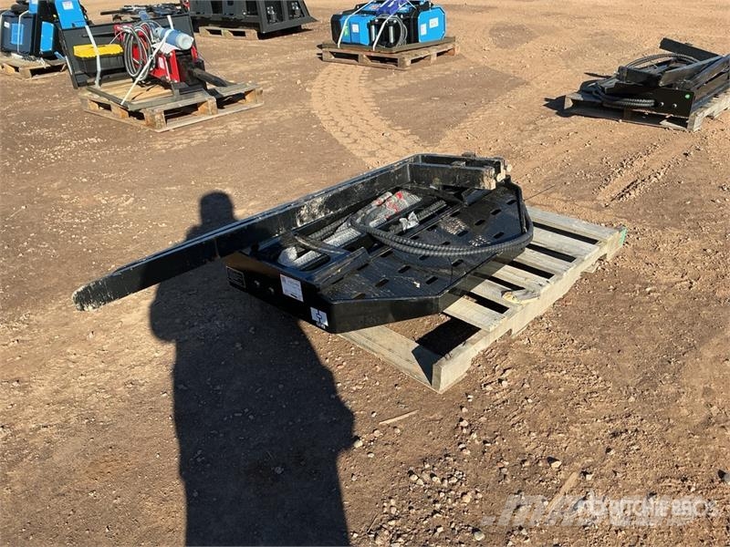  GIYI GY-SF60 60 in Skid Steer Forks (Unused) Vilice