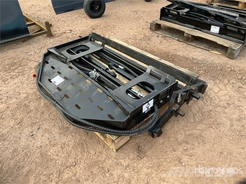  GIYI GY-SF60 60 in Skid Steer Forks (Unused) Forche