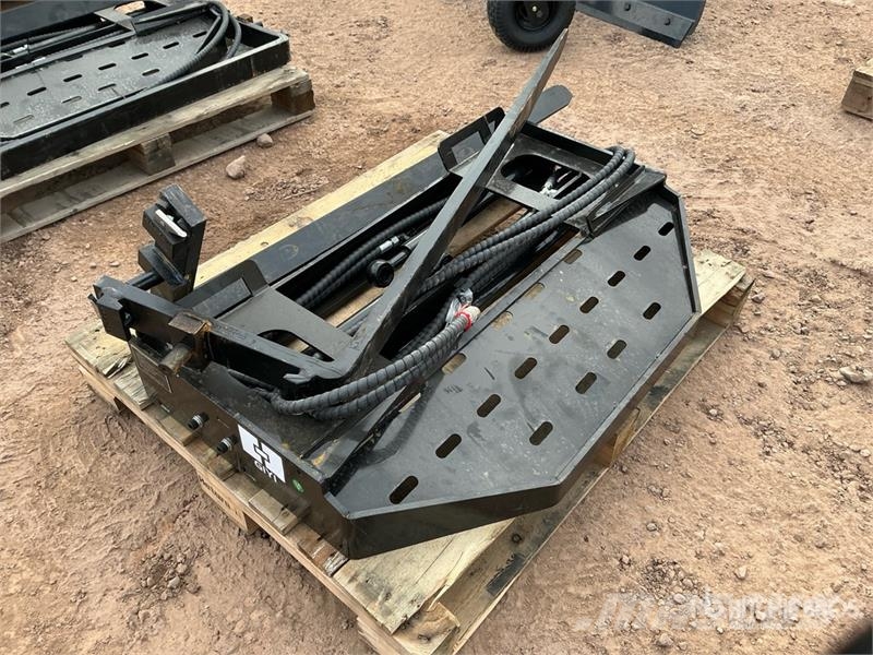  GIYI GY-SF60 60 in Skid Steer Forks (Unused) Forche