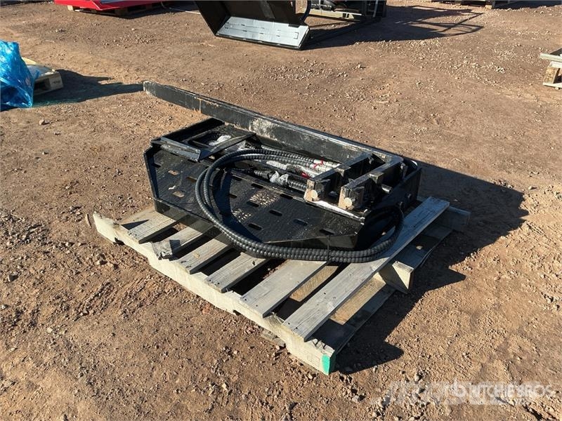  GIYI GY-SF60 60 in Skid Steer Forks (Unused) Vilice
