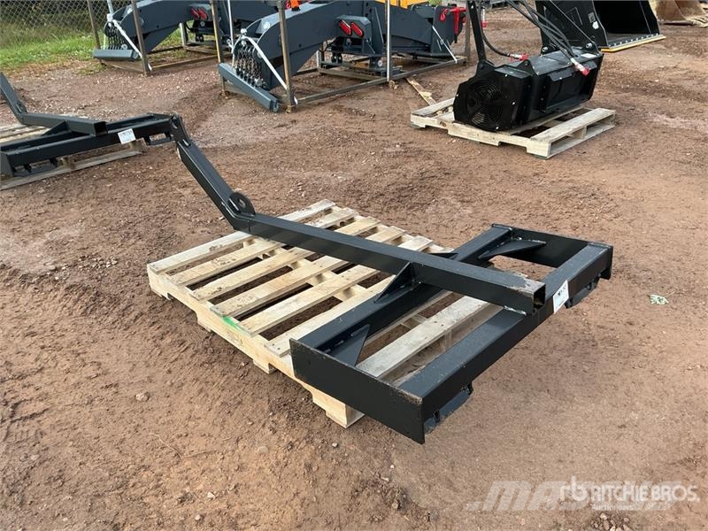 GIYI GY-TB72 72 in Skid Steer Tree Boom (Unused) Outros componentes