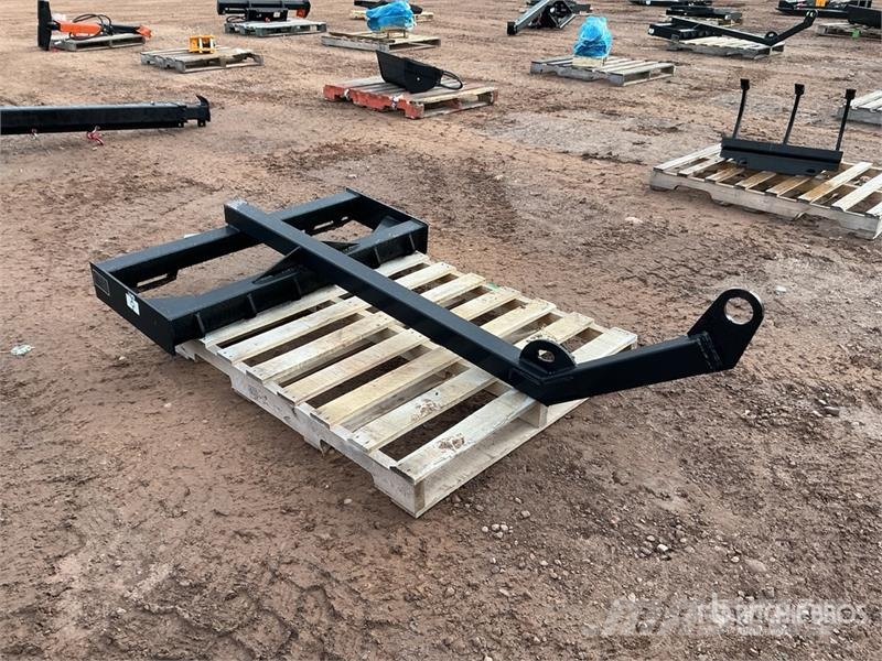 GIYI GY-TB72 72 in Skid Steer Tree Boom (Unused) Outros componentes