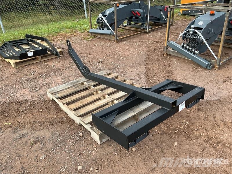 GIYI GY-TB72 72 in Skid Steer Tree Boom (Unused) Outros componentes