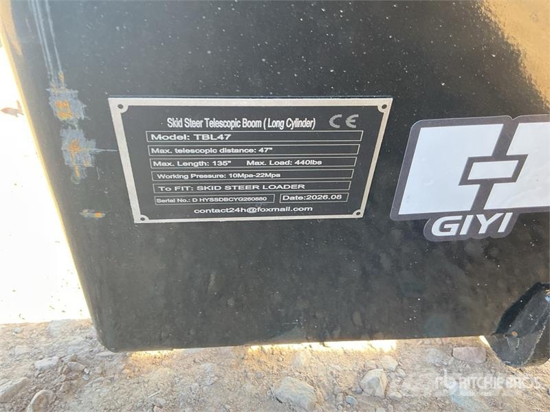 GIYI GY-TBL47 135 in Skid Steer Telescopic Boom (L Outros componentes