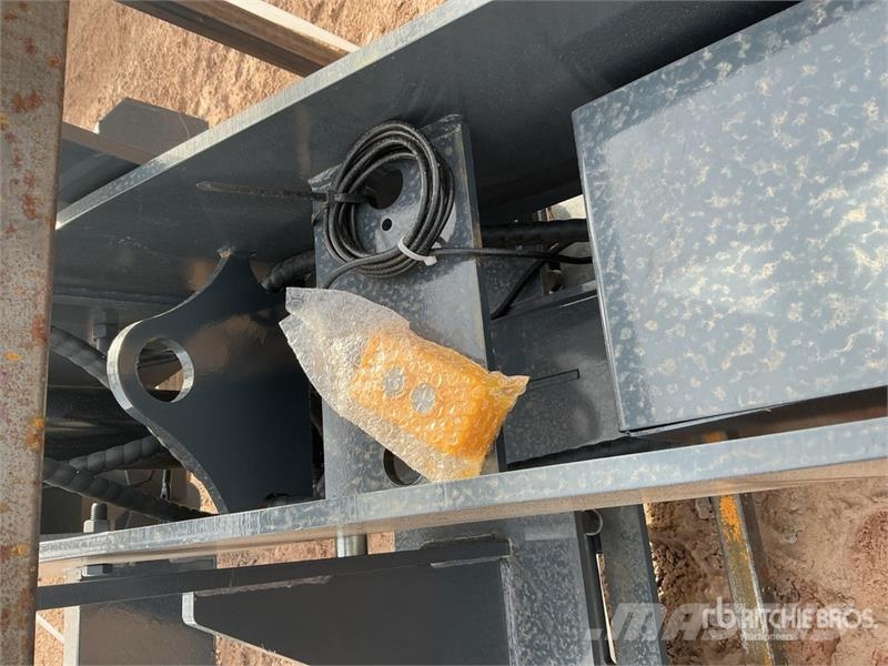  GIYI GY-TE780 Fifth Wheel Wrecker Attachment (Unus معدات النقل - غير ذلك