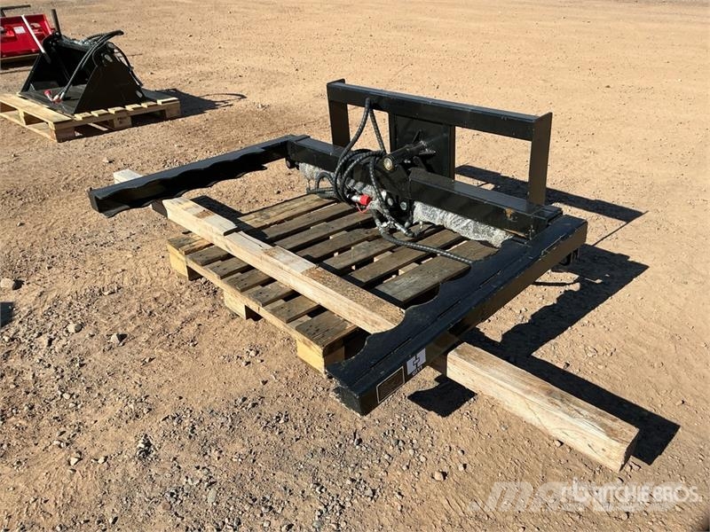 GIYI GY-TG98 98 in Telescopic Skid Steer Grapple ( Grijpers